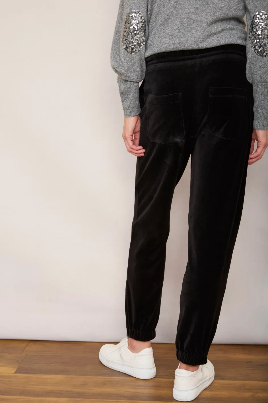 Aniyah Velour Trouser - Black