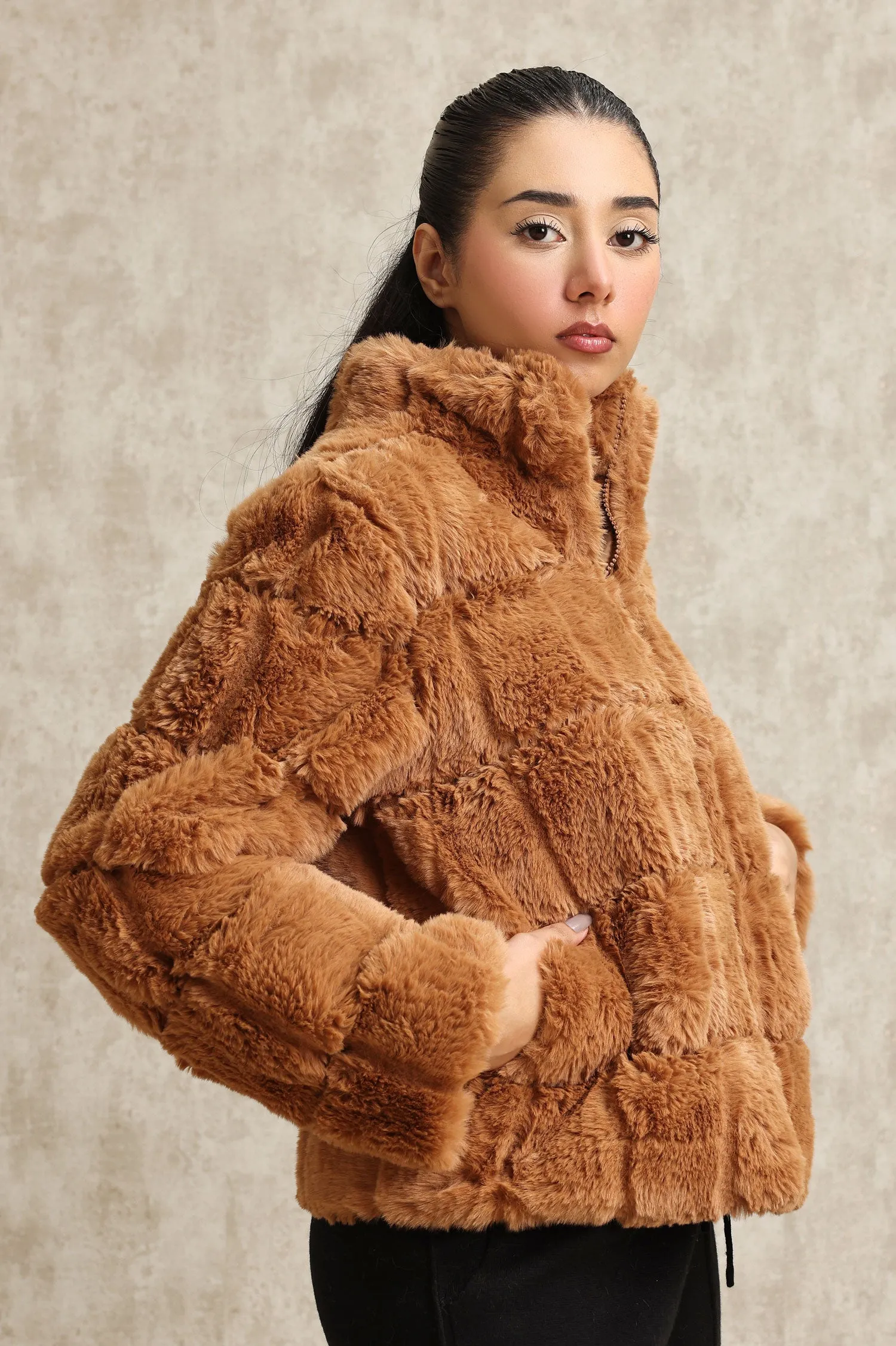 COZY FAUX FUR JACKET-BROWN