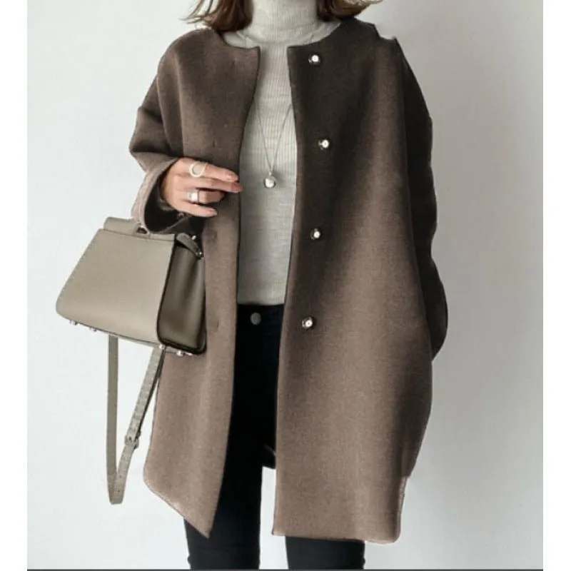 Minimalist Buttoned Coat