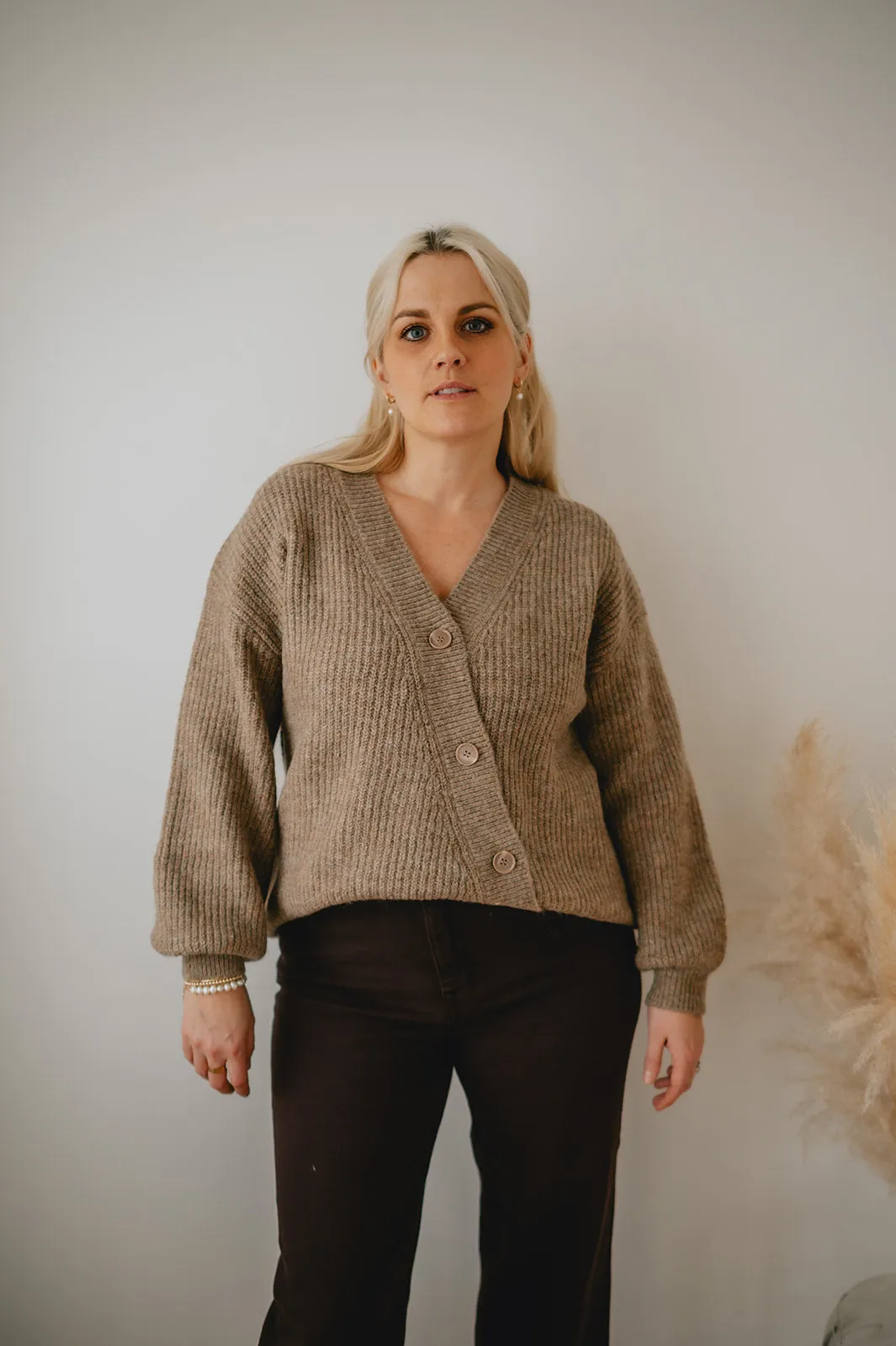 The Melsa Cardigan by Minimum