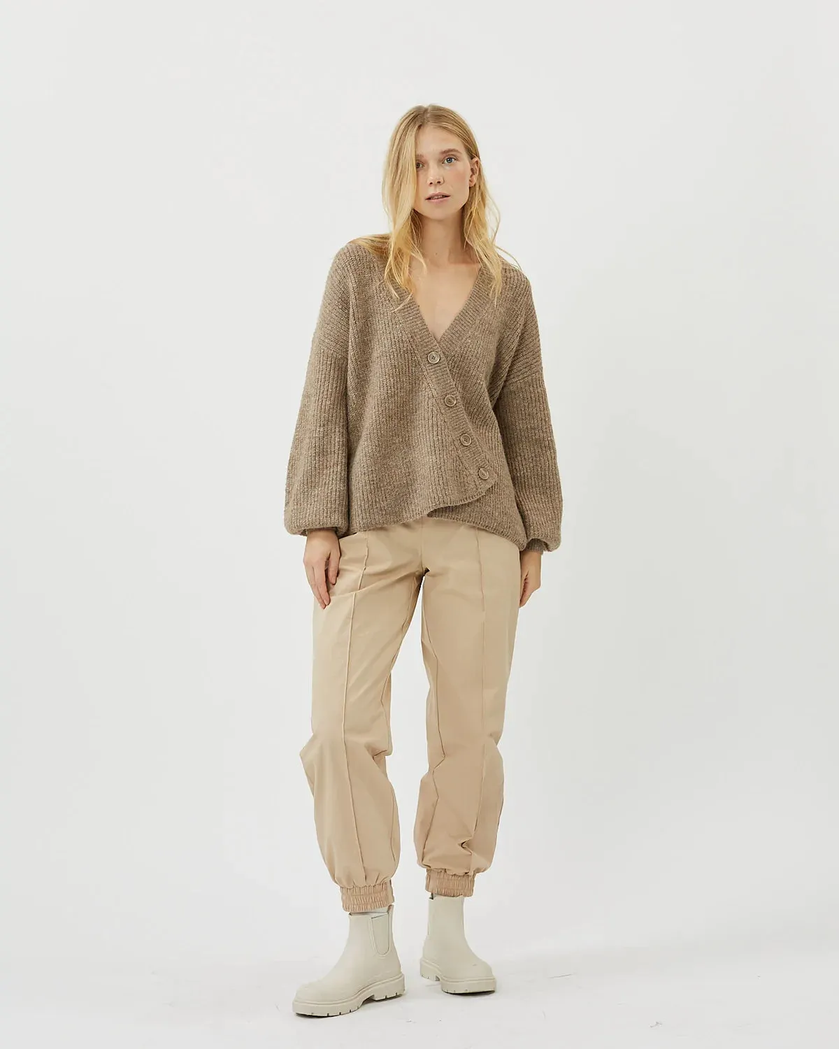 The Melsa Cardigan by Minimum