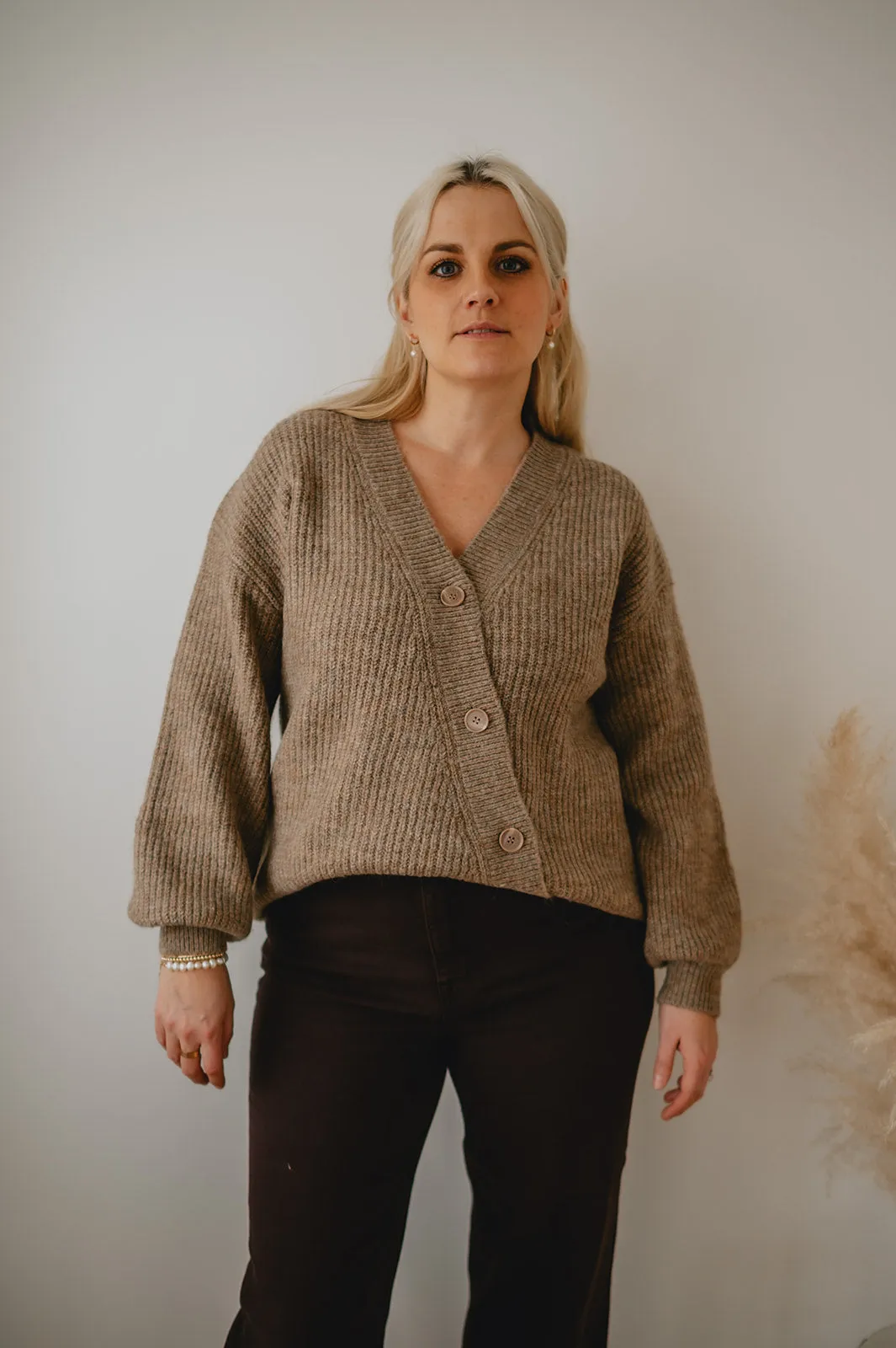 The Melsa Cardigan by Minimum