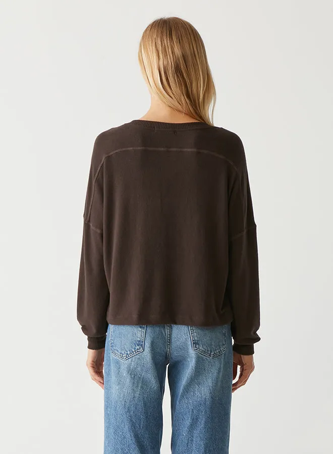 Vic Relaxed V-Neck Pullover